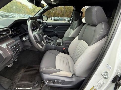 Used 2024 Toyota Tacoma TRD Sport w/ TRD Sport Upgrade Package image 14