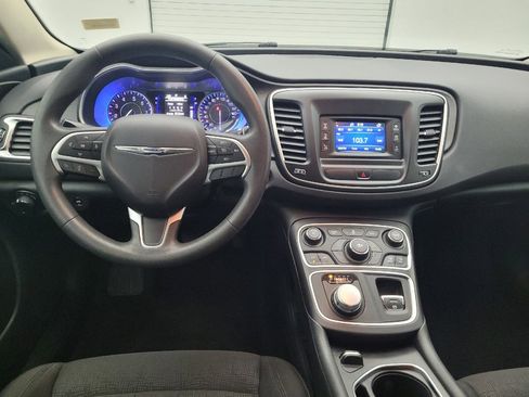 Used 2015 Chrysler 200 Limited FWD image 22