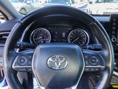 Used 2023 Toyota Camry XLE image 12