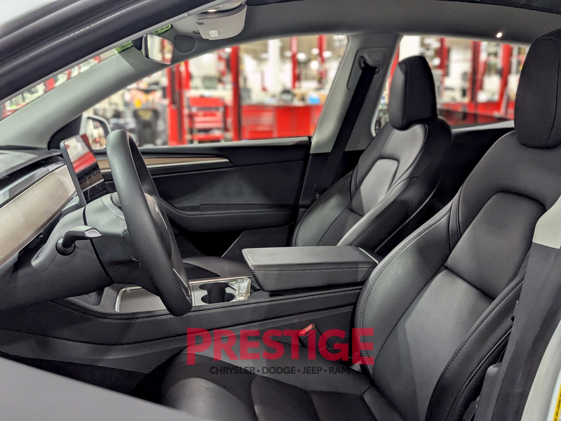 Used 2023 Tesla Model Y Performance AWD/4WD image 26