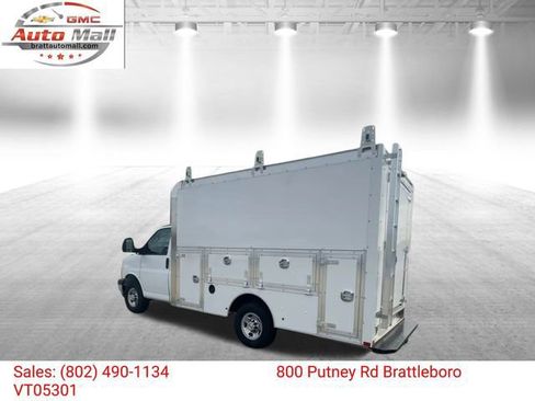 New 2025 Chevrolet Express 3500 w/ Power Convenience Package image 4
