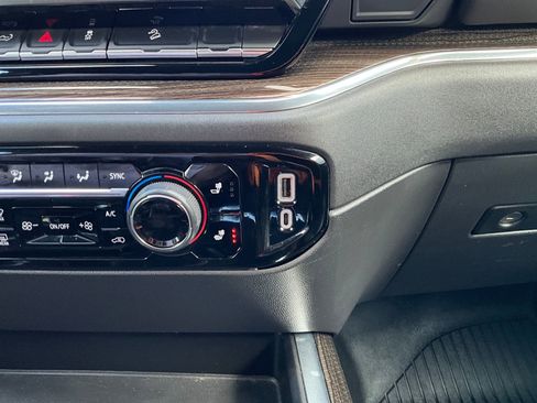 Used 2023 Chevrolet Silverado 1500 LT Trail Boss w/ Convenience Package II image 23