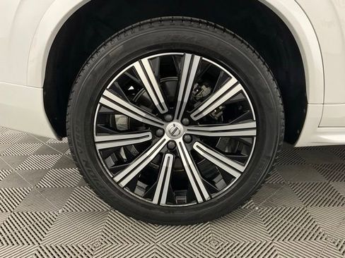 Used 2023 Volvo XC90 B5 Core w/ Protection Package Premier image 11