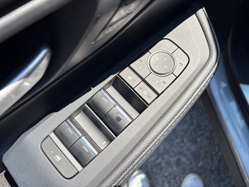 Used 2026 Toyota Grand Highlander AWD Hybrid image 23