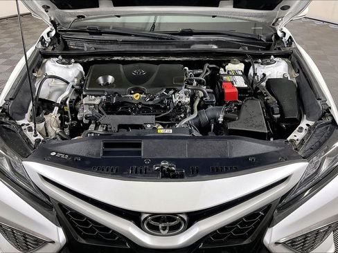 Used 2021 Toyota Camry XSE FWD image 12