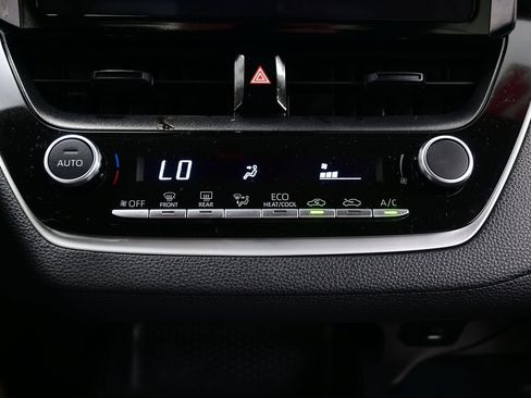 Used 2024 Toyota Corolla LE FWD image 19