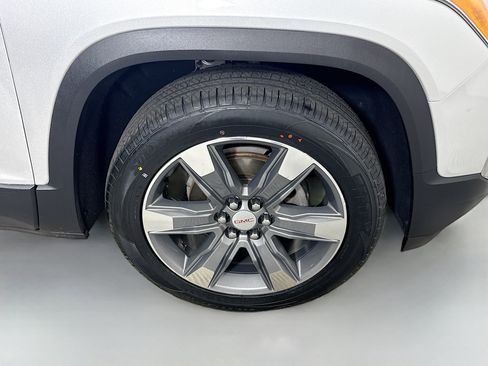 Used 2017 GMC Acadia SLT image 32