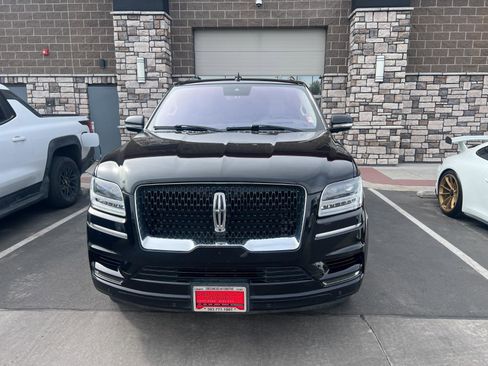 Used 2020 Lincoln Navigator Reserve w/ Equipment Group 208A Reserve image 8