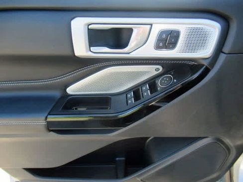 Used 2022 Ford Explorer ST w/ Equipment Group 401A image 31