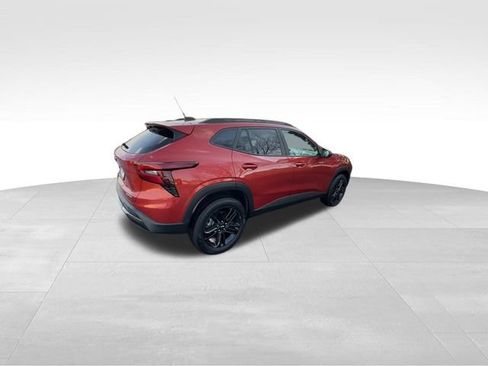 Certified 2024 Chevrolet Trax ACTIV w/ Driver Confidence Package image 11