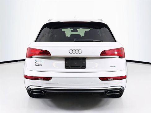 Used 2021 Audi Q5 e Premium Plus w/ Premium Plus Package AWD/4WD image 10