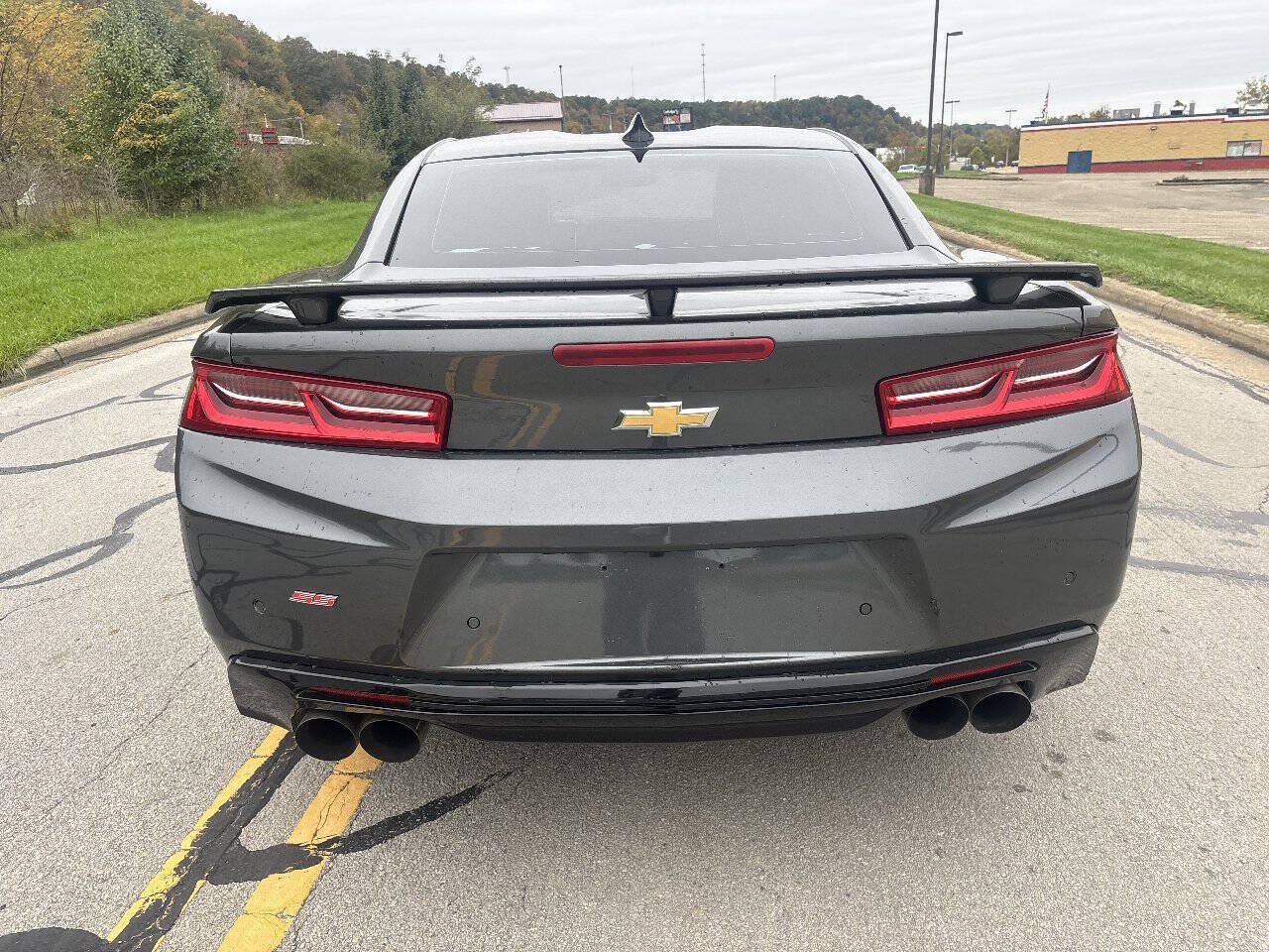 Used 2017 Chevrolet Camaro SS RWD image 6