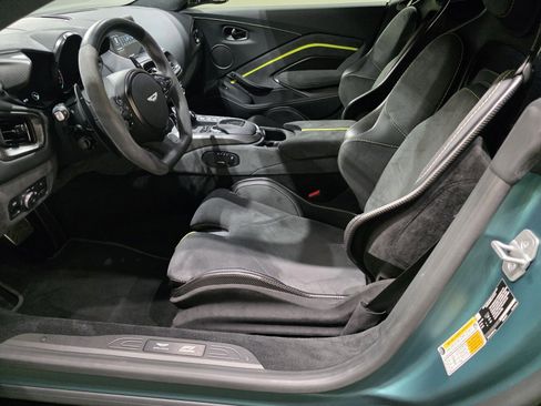 Used 2023 Aston Martin V8 Vantage Coupe image 16