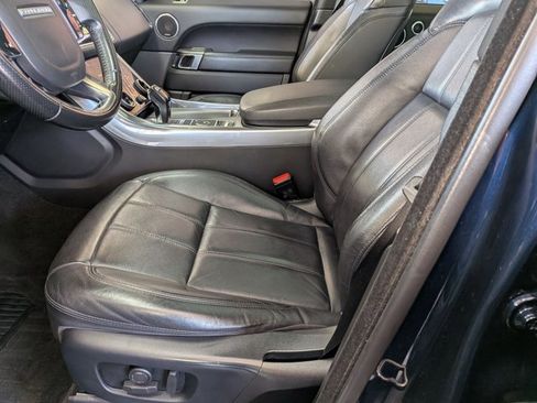 Used 2020 Land Rover Range Rover Sport SE image 16