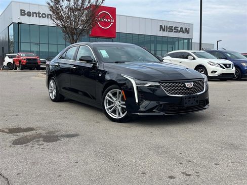 Used 2024 Cadillac CT4 Luxury image 3