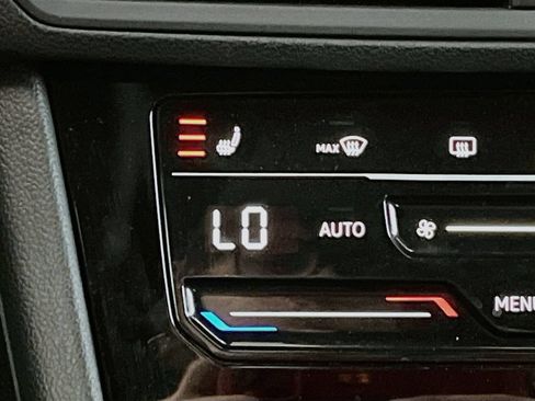 Used 2025 Volkswagen Jetta Sport FWD image 19