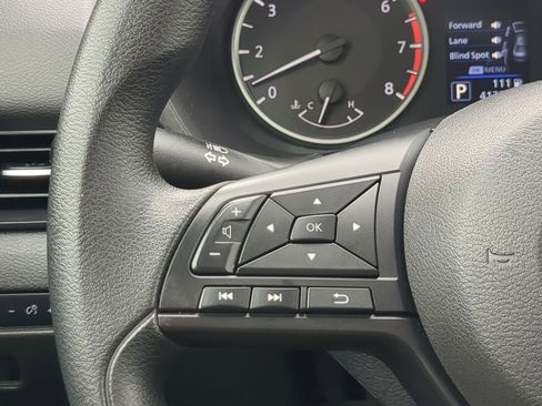 Used 2024 Nissan Sentra S image 17