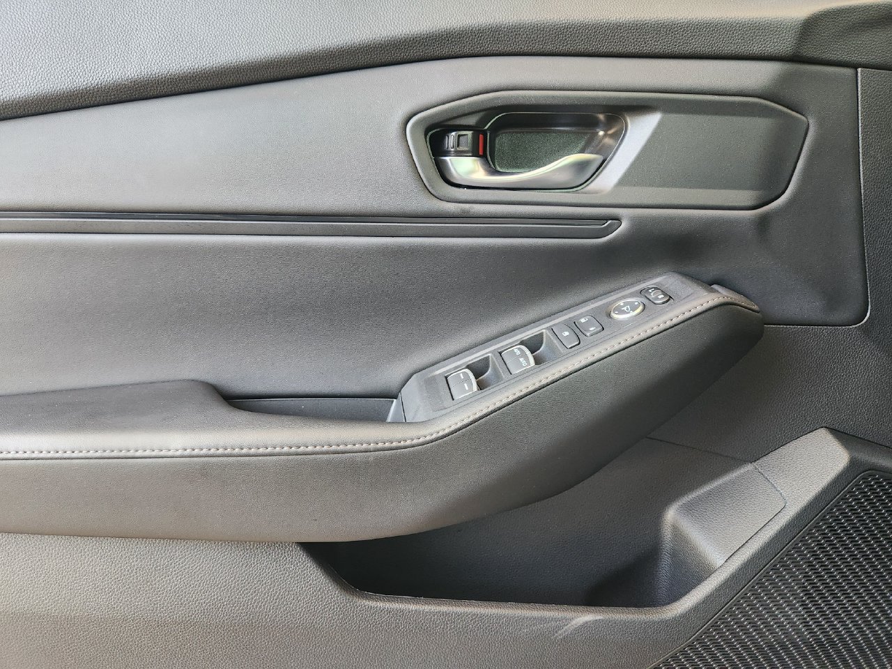 Used 2025 Honda Accord Sport image 22