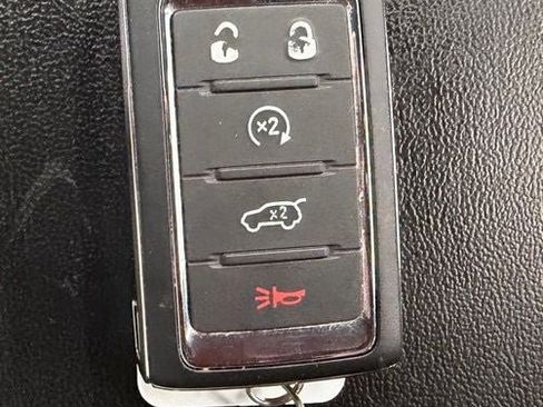 Used 2024 Jeep Grand Cherokee Limited AWD/4WD image 25