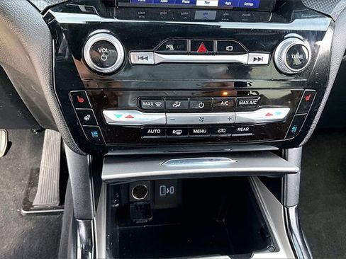 Used 2022 Ford Explorer ST w/ Equipment Group 401A image 16