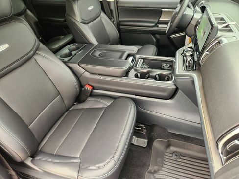 New 2027 Ford Expedition Max Platinum w/ Driver's Package AWD/4WD image 15