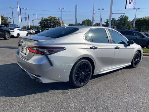 Used 2024 Toyota Camry SE FWD image 7