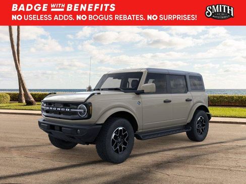 New 2026 Ford Bronco Outer Banks AWD/4WD image 1