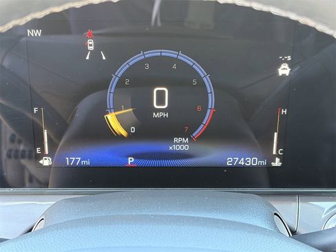 Used 2024 Chevrolet Trax ACTIV w/ Sunroof Package image 24