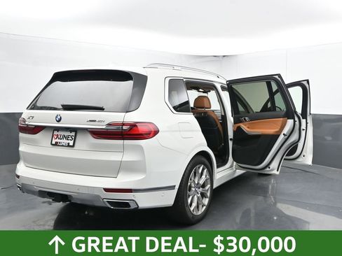 Used 2022 BMW X7 xDrive40i w/ Executive Package image 58