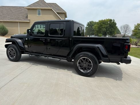 Used 2021 Jeep Gladiator Overland w/ Popular Equipment Package image 38