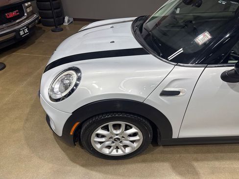 Used 2017 MINI Cooper 2-Door Hardtop image 90