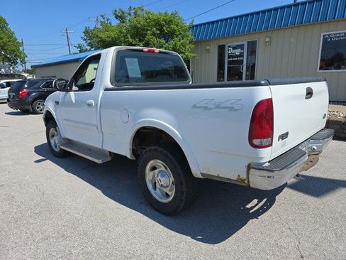 Used 2000 Ford F150 XLT AWD/4WD image 3