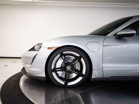 Certified 2024 Porsche Taycan 4S AWD/4WD image 11
