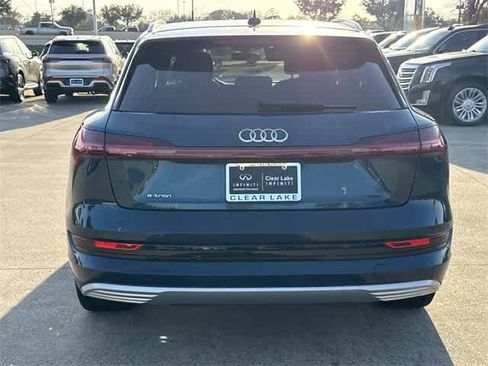 Used 2019 Audi e-tron Premium Plus image 4
