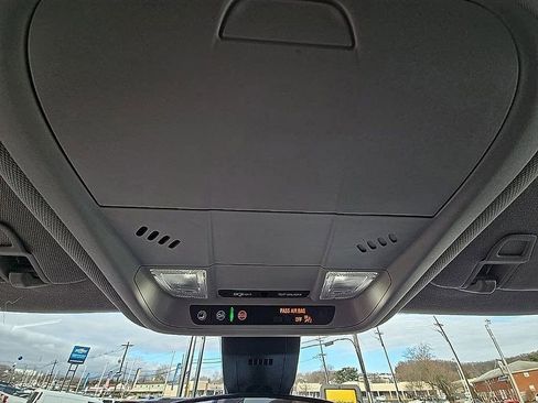 Used 2022 Chevrolet Equinox LT image 24