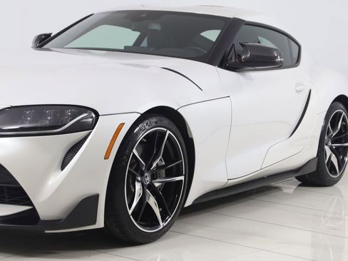 Used 2020 Toyota Supra RWD image 61