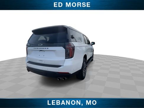 Used 2025 Chevrolet Suburban Z71 AWD/4WD image 8