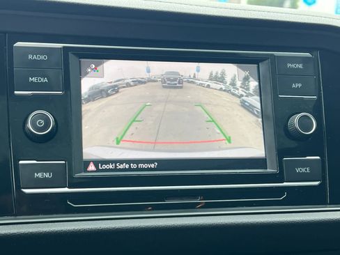 Used 2021 Volkswagen Jetta S image 18