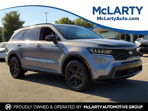 Used 2021 Kia Sorento S image 1