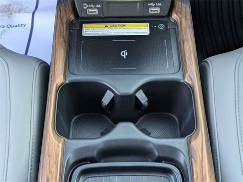 Used 2022 Honda CR-V Touring image 16