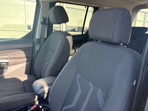 Used 2017 Ford Transit Connect XLT FWD image 11