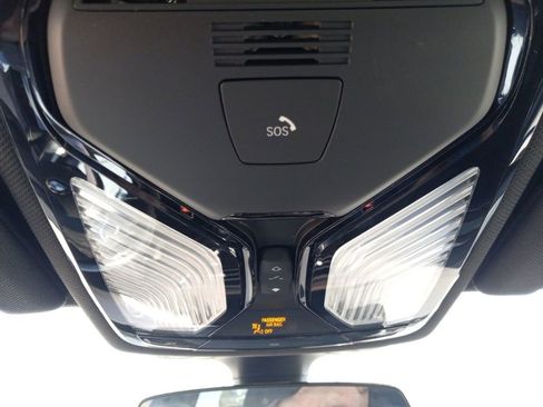 Used 2018 BMW 540i xDrive image 38