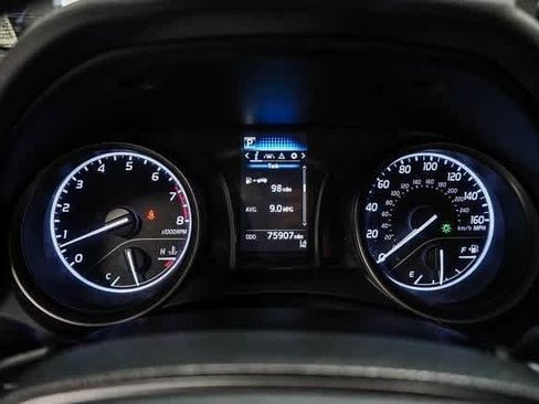 Used 2021 Toyota Camry SE image 25