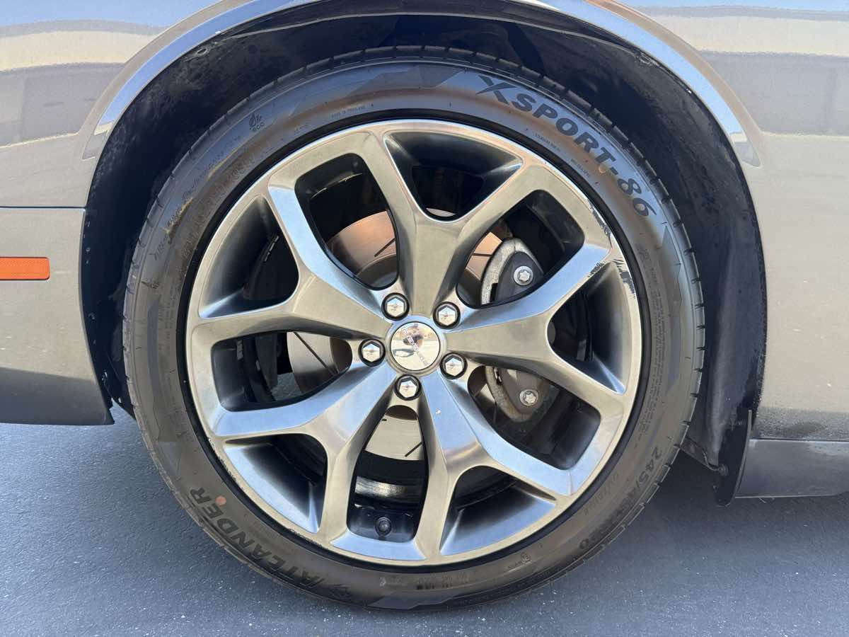 Used 2016 Dodge Challenger R/T Scat Pack RWD image 12