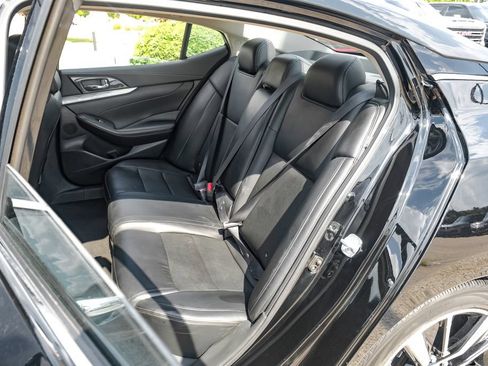 Used 2021 Nissan Maxima 3.5 SV w/ Floor Mat Group FWD image 39
