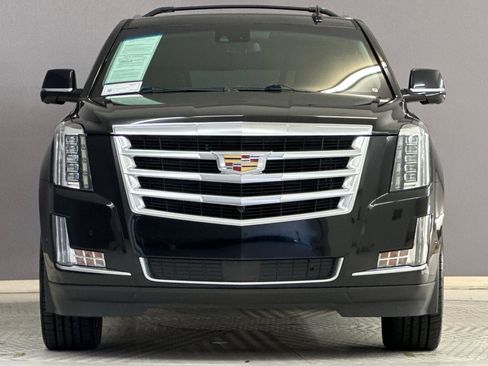 Used 2018 Cadillac Escalade ESV Premium Luxury AWD/4WD image 5