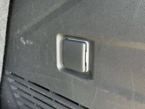 Used 2022 Chevrolet Tahoe LT AWD/4WD image 9