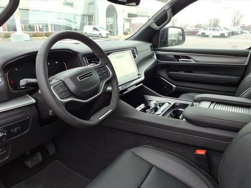 New 2026 Jeep Grand Wagoneer 4WD image 7