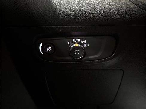 Used 2024 Buick Encore GX Avenir w/ Avenir Technology Package image 18