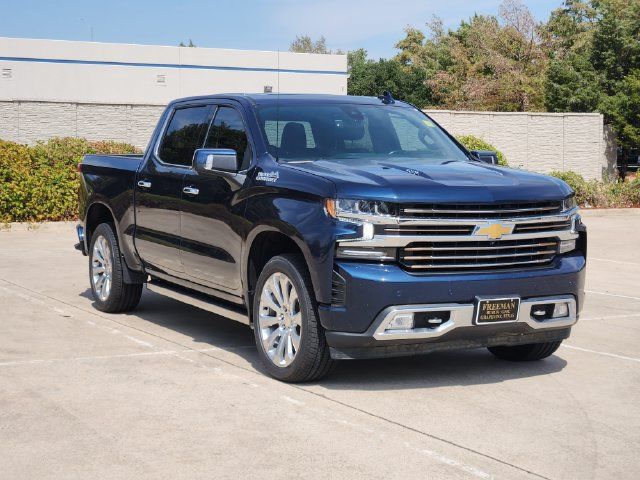 Used 2021 Chevrolet Silverado 1500 High Country w/ Technology Package AWD/4WD image 3